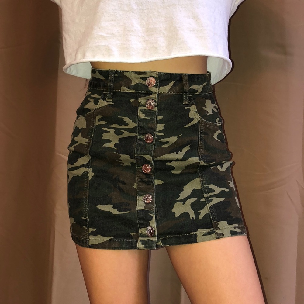 High Waisted Button-Up Skirt - Camouflage
